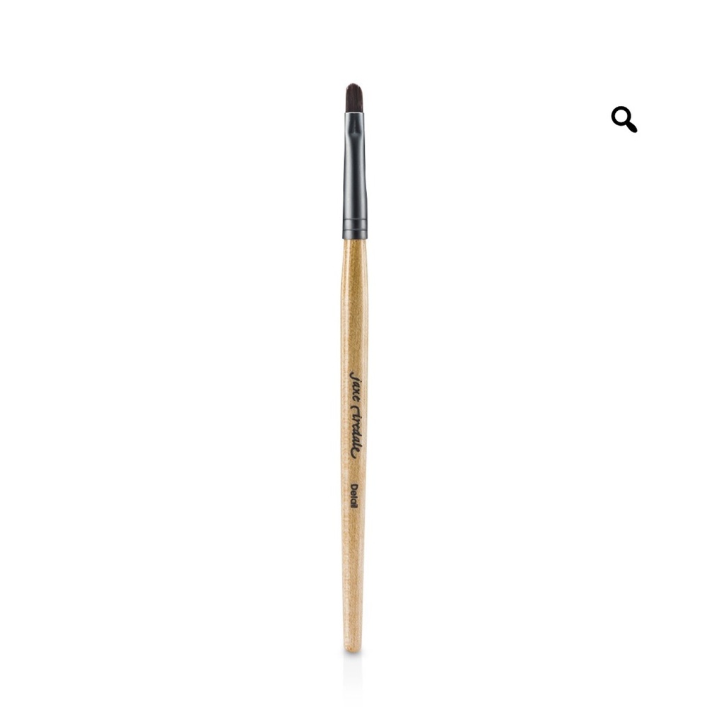 Detail brush